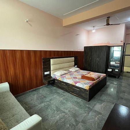 Shri Ji Baba Ki Haveli Hotel Govardhan Luaran gambar