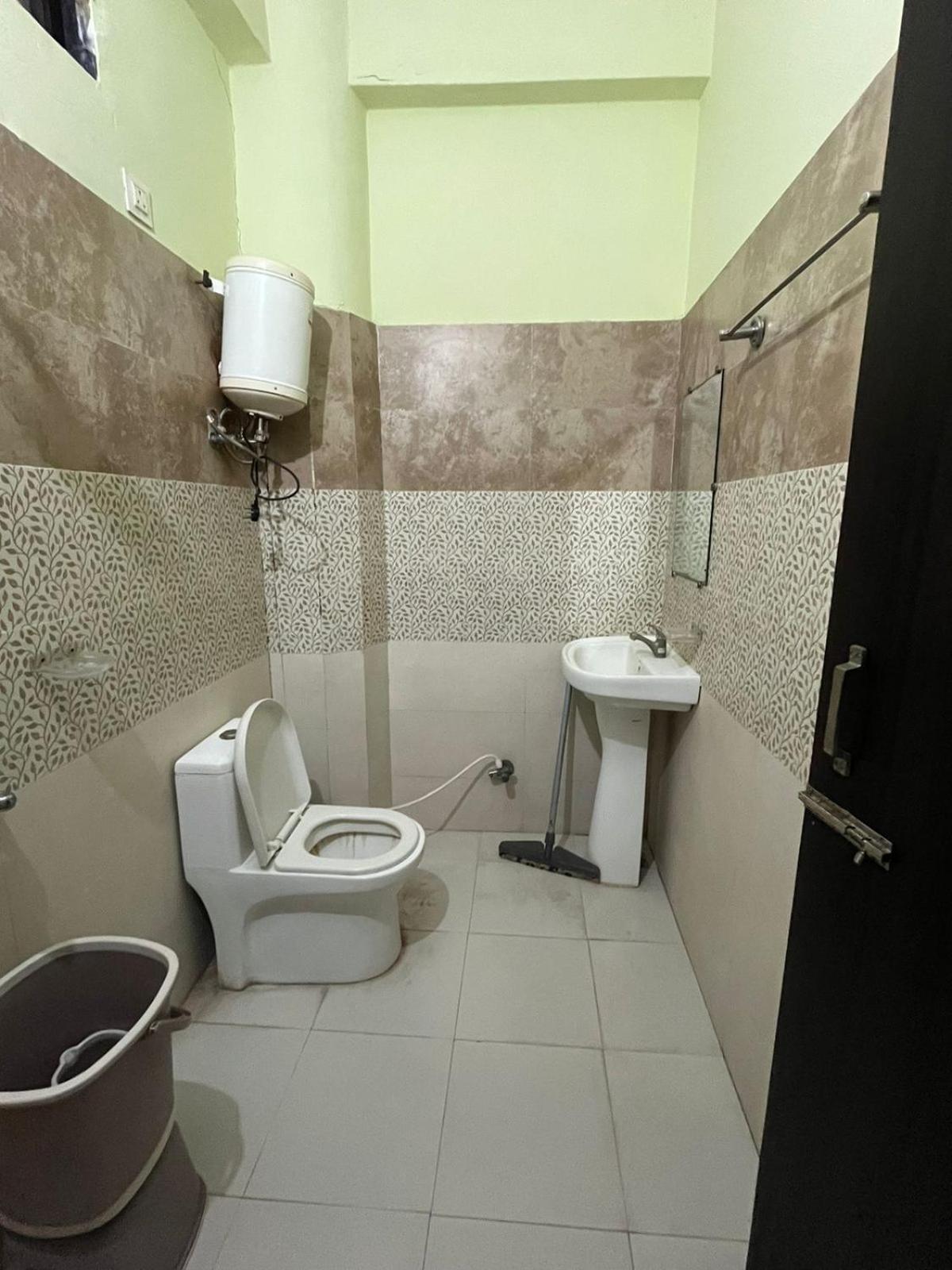Shri Ji Baba Ki Haveli Hotel Govardhan Luaran gambar